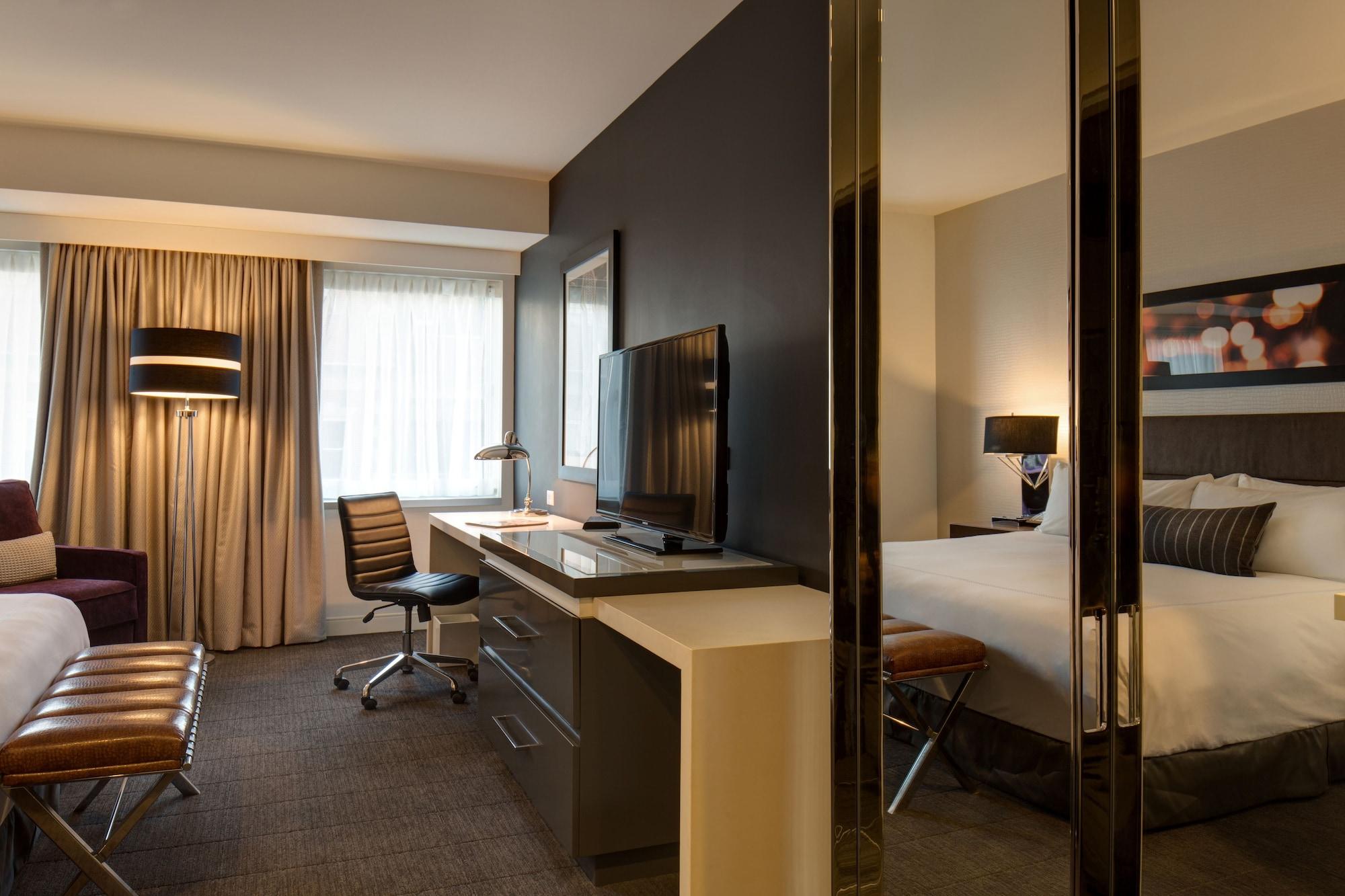 Hotel Godfrey